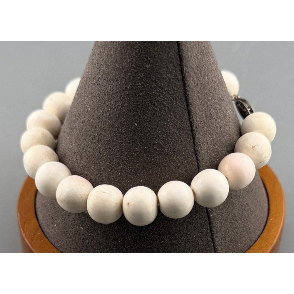 Vintage Stone Bracelet White Beads Sterling Silver Filigree Box Clasp 8"